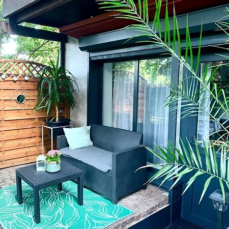 Uroczy Apartament Z Patio Stettino Esterno foto