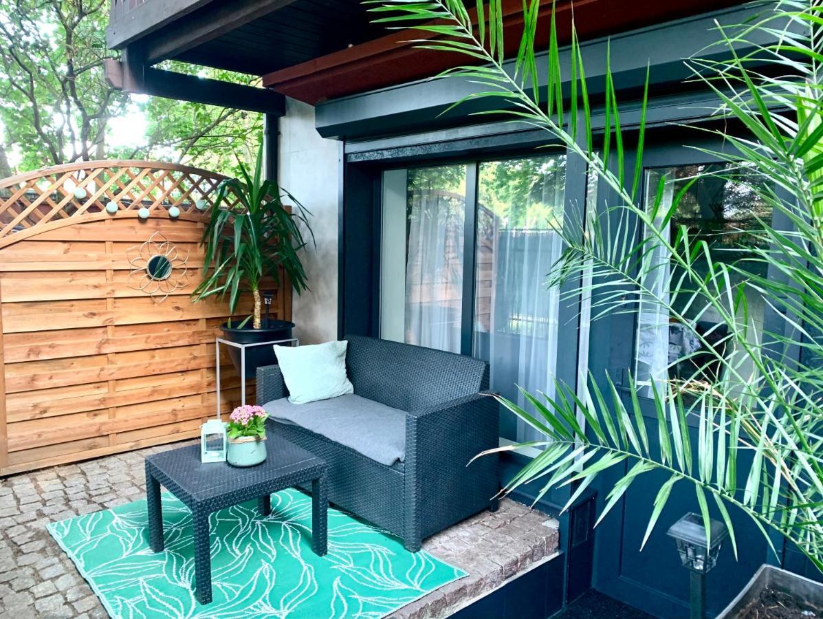 Uroczy Apartament Z Patio Stettino Esterno foto